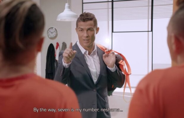 VIDEO Cristiano Ronaldo, atacat din cauza unei reclame: "Nu-mi vine să cred că ai făcut asta! De-acum, idolul meu e Messi"