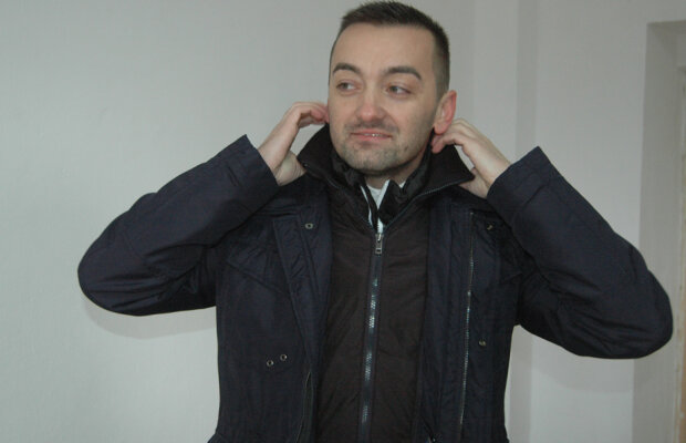 Fostul preşedinte al FC Caransebeş afirmă că tabelele halucinante prezentate de Gazetă sînt reale: "Da, au primit bani pentru amicale!" 