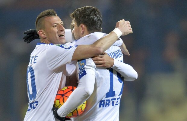 FOTO Miting pentru salvarea celor de la Pandurii » 5.000 de oameni au protestat la Tg. Jiu