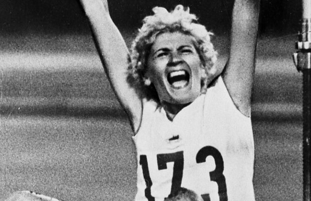 Ştacheta îmblânzită » Iolanda Balaş a dus dominaţia într-o probă atletică la cele mai înalte niveluri