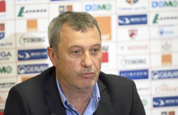 Rednic a analizat-o pe Steaua: "Acolo se va decide derby-ul" » Antrenorul lui Dinamo pregătește o surpriză pentru Steaua