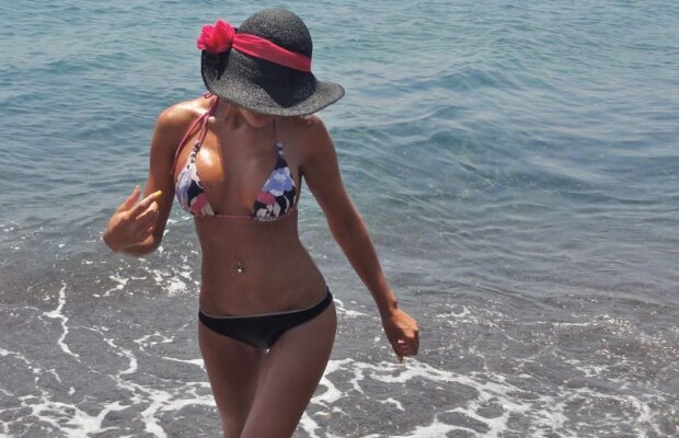 GALERIE FOTO Cât de sexy e soția lui Ciprian Tătărușanu! Cele mai incendiare poze