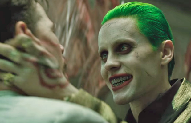 FOTO Look extravagant afișat de Victoraș Astafei! » Superimagini cu jucătorul Petrolului