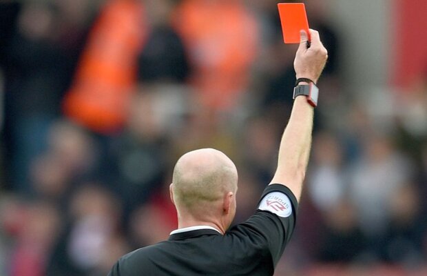 Eliminare record la un meci din Anglia » A văzut cartonașul roșu după doar 11 secunde