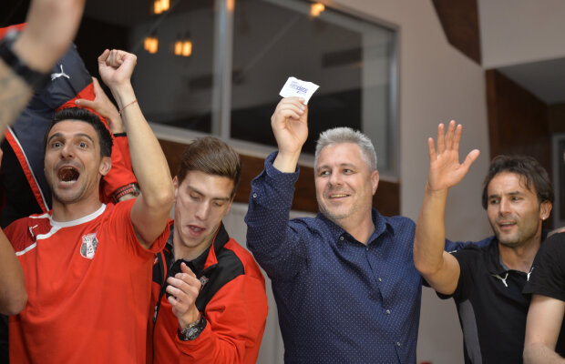  Șumudică a dezvăluit în ce condiții va accepta să mai continue la Astra: "Vreau 3 transferuri". Cum a atras-o pe Steaua în capcană