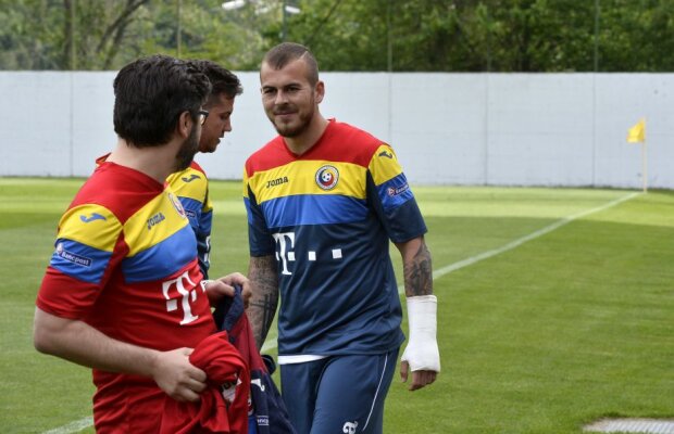 VIDEO + FOTO Imagini de la antrenamentul României » Iordănescu a avut o surpriză pentru jucători