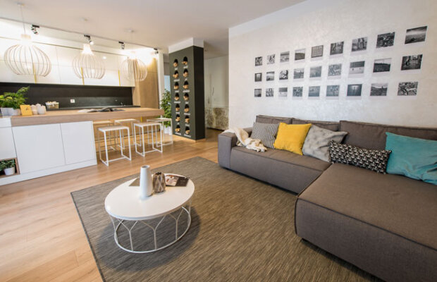 GALERIE FOTO Casa de vacanță de doar 53 de metri pătrați a lui Papp arată superb! Imagini sugestive