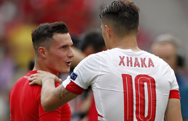 Imaginea zilei la Campionatului European » Cum a venit îmbrăcată mama fraților Xhaka la Albania - Elveția 0-1