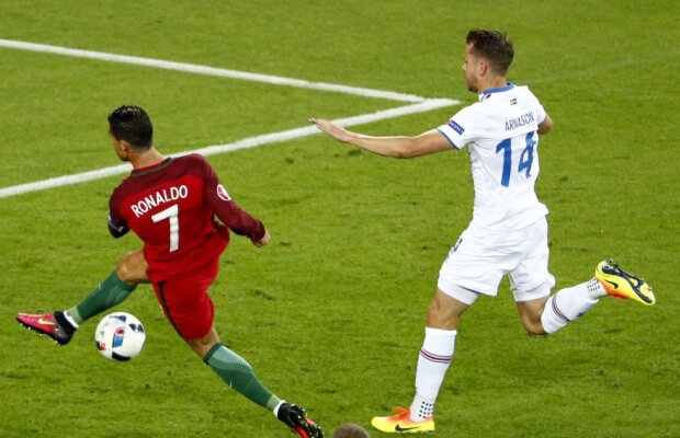 Ronaldo, lovit unde-l doare mai tare: "Vorbele lui arată de ce mereu e cu un pas în spatele lui Messi! Se văicărește și plonjează mereu"