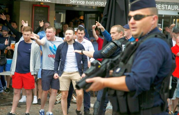 Cu justiţia franceză nu e de joacă » Trei suporteri au fost condamnaţi la închisoare cu executare