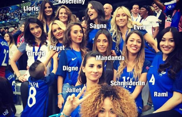 Fetele în albastru » Iubitele fotbaliștilor francezi au făcut show deasupra băncii tehnice