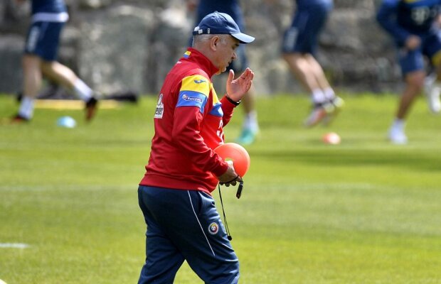 Se înmulțesc contestatarii la adresa selecționerului! Încă un nume important îi cere demisia: "E de bun simț"