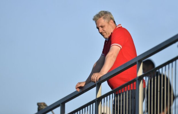 Robert Trif, unicul patron străin al unui club de fotbal din Emirate, comentează din Dubai situația dramatică a "naționalei" și a fotbalului nostru: ”L-aș fi exclus din fotbal pe Șumudică! Ar putea ajunge departe, dar a greșit pariind”