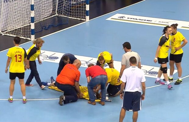 Sperietură mare la Mondialul U20 de handbal » O româncă a leşinat pe teren! A avut nevoie de masaj cardiac