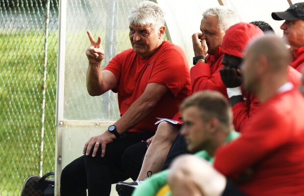 EXCLUSIV Negoiță a scăpat de Luana Rednic, dar a dat de alt intermediar! Cu cine face Andone transferuri la Dinamo