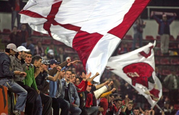 Mobilizare generală în rândurile suporterilor rapidiști » Fanii donează bani pentru a scoate clubul din faliment