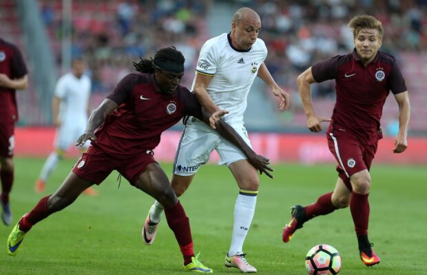 VIDEO Laurențiu Reghecampf și Mihai Stoica au analizat din tribune viitoarea adversară a Stelei » Ce au văzut la amicalul Sparta Praga - Fenerbahce