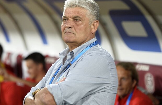 VIDEO Dinamoviștii vor vinde bilete astăzi cu ajutorul lui Ioan Andone » Câte tichete au mai rămas pentru Derby de România