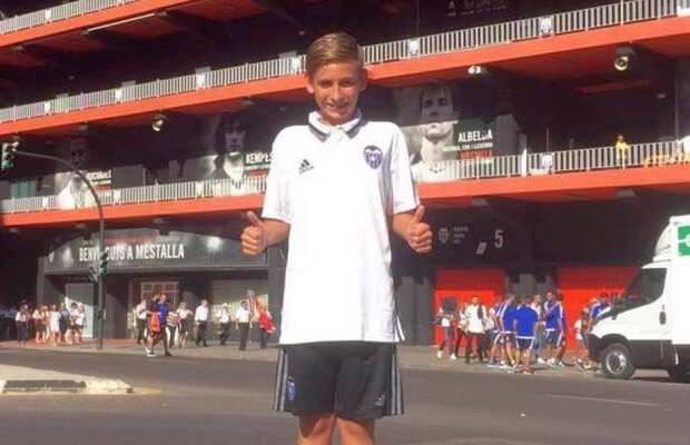 VIDEO A fost antrenat de Guti și a jucat alături de băiatul lui Zidane! Un talentat puști român a ajuns la Valencia