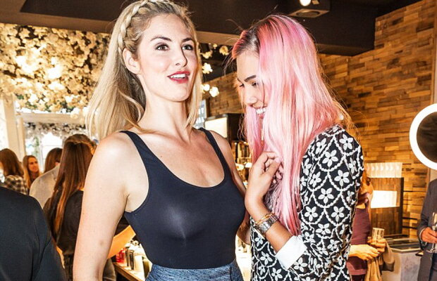 Toţi ochii au fost aţintiţi asupra ei. A făcut ravagii cu decolteul!