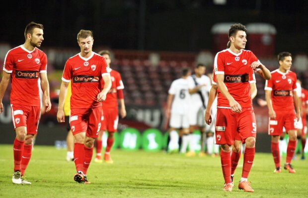 Noul transfer al lui Dinamo i-a luat tare pe noii colegi: "Să lăsăm figurile! Au fost unii care au jucat pentru ei, nu pentru echipă"