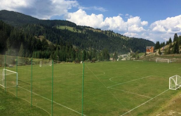 GALERIE FOTO Alternativă din România pentru cantonamentele montane » Superbaza de pregătire de care echipele românești nu știu