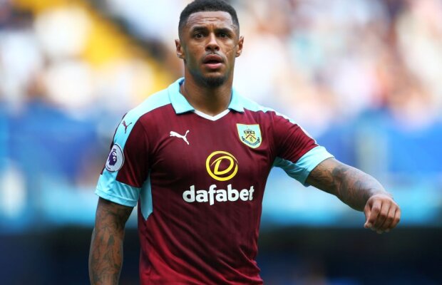 Un jucător din Premier League a fost suspendat 4 etape pentru comentariile homofobe făcute pe twitter