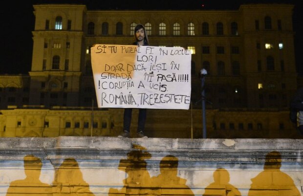 După un an, nici unul dintre dosarele ”Colectiv” n-a ajuns în instanța de fond și în nici unul nu e vorba despre corupție! 