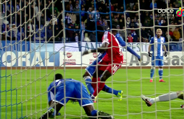 FOTO Gigi, închide televizorul! :) Gnohere, două faze antologice în prima repriză 