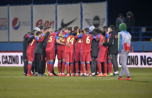 FOTO Superapariție la conferința de presă dinaintea meciului Steaua - Zurich » "Dacă-mi face echipa? Puteți să-l întrebați! E chiar aici"