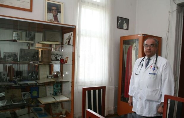Cazuri SF la Ana Aslan: soțul director medical la spital și în boardul unei companii pharma, iar soția farmacist șef la spital și proprietar de firmă farmaceutică! SCANDAL cu mari cantități de medicamente lipsă!
