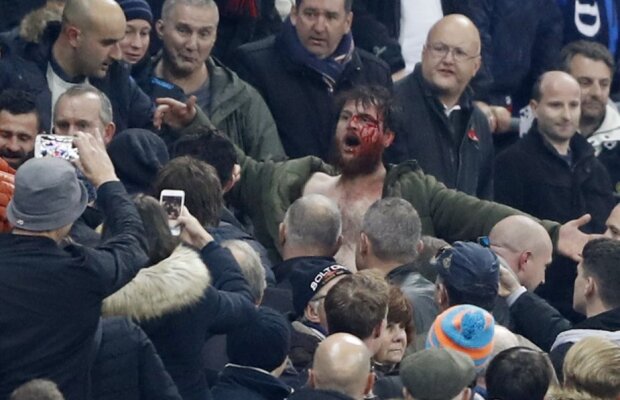 Sânge de Ziua Armistițiului » Ultrașii nu au ținut cont de comemorare: incidente dure la un meci de fotbal