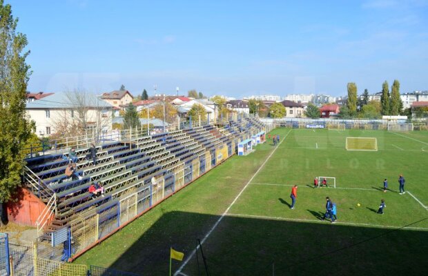 GALERIE FOTO + VIDEO Incursiune spectaculoasă pe stadioanele vechi ale Bucureștiului! Imagini impresionante: cum arată acum baza lui Rocar