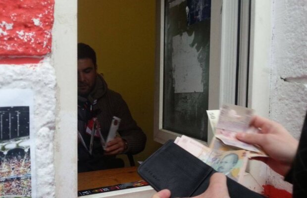  GALERIE FOTO + VIDEO Mutu a vândut bilete pentru derby-ul cu Steaua: "Merg în peluză să sărbătoresc" 