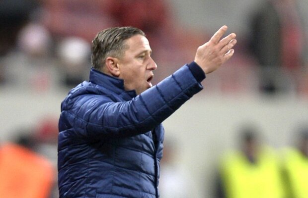 Reghe aruncă prosopul: "Steaua e în criză! Aici nu mai vorbim de valoare". Acuză și arbitrajul