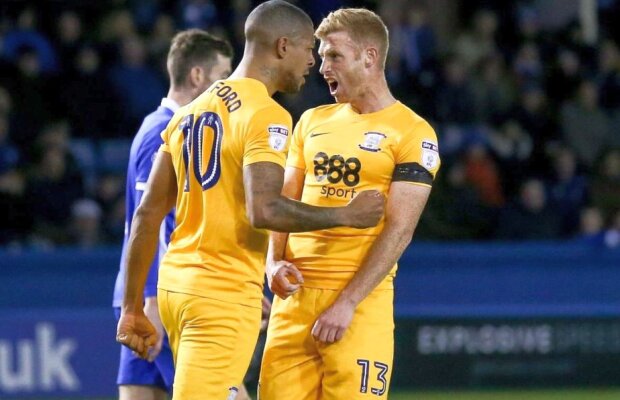 VIDEO Doi coechipieri s-au luat la bataie în timpul meciului în Anglia: "În 30 de ani de când sunt în fotbal nu am văzut așa ceva"