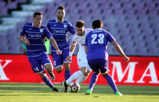 FOTO Gol din ofsaid la CFR Cluj - ACS Poli Timișoara » Arbitrul n-a văzut și a validat reușita