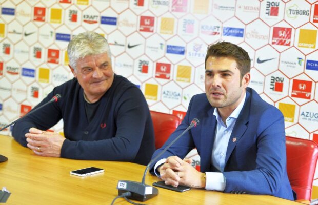 Andone s-a distrat la conferința de presă! Antrenorul a râs de declarațiile lui Mutu: "De Crăciun, tragem linie"