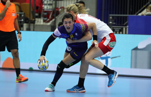 Corespondență din Suedia » Minți și mâini înghețate » Handbalistele nu și-au mai găsit energia și au clacat în meciul decisiv: 17-21 cu Danemarca