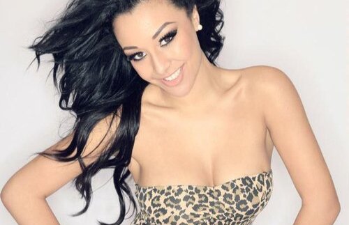 FOTO Aproape "luați" » Kaya Hall l-a convins pe Phil Jones să o ceară de nevastă