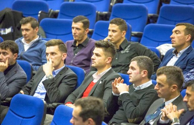 VIDEO+FOTO 22 de foști fotbaliști români au obținut licența UEFA B+A » Printre aceștia se numără mulți de la Steaua și Dinamo