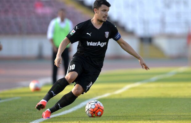 Detalii de ultimă oră despre contractul lui Budescu la Astra + Reacţia exuberantă a lui Şumudică: "I-a pupat pe toţi"