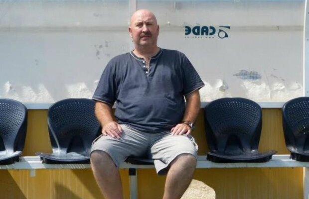 Situație inedită la o echipă din Spania » Un scoțian a cumpărat clubul și s-a pus antrenor 