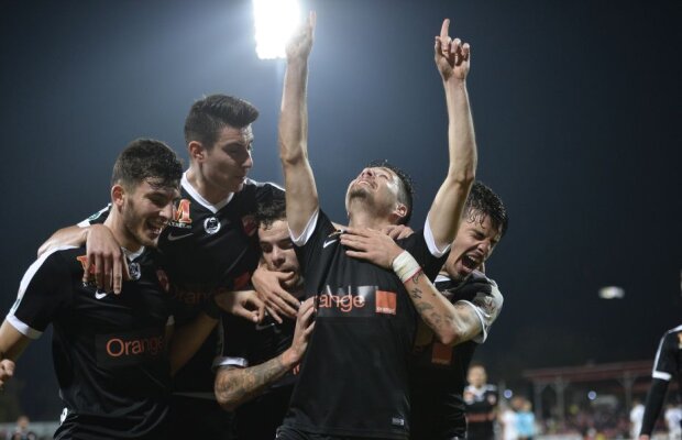 INCREDIBIL! O vedetă vrea să plece de la Dinamo: "Ce e cu tocăniță de porc?! Ce caut eu aici?"