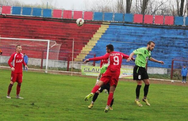 În fieful naţionalei » O echipă din Liga a 2-a se antrenează în baza de la Mogoșoaia 