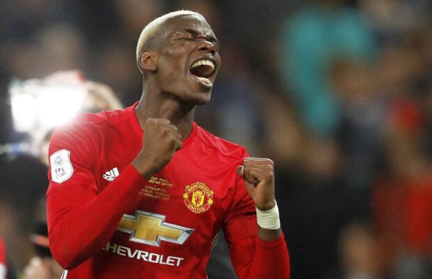 Paul Pogba, atacat de proprii fani într-un restaurant din Manchester » Poliţia a intervenit după ce francezul a fost încolţit de suporteri!