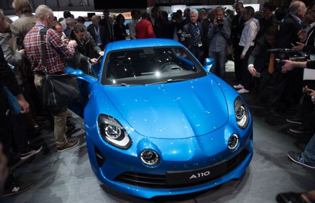 VIDEO + FOTO Ce revenire spectaculoasă! Alpine A110 a fost readus la viață