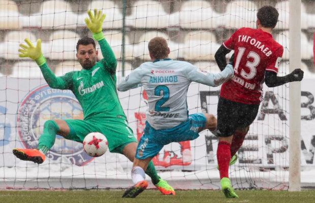 VIDEO Amkarul cu proști » Încă un eșec pentru Lucescu: titlul e tot mai departe!