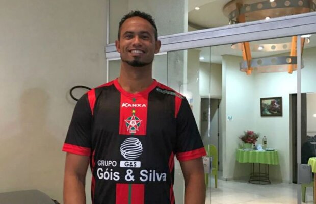 Dorit de Milan și Barcelona, fotbalistul care și-a ciopârțit iubita și a dat-o la câine a semnat cu o nouă echipă! Sponsorul și-a retras sprijinul instantaneu