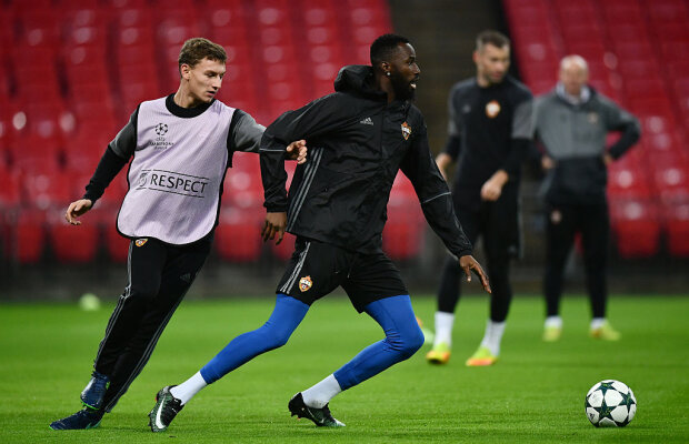 VIDEO Probleme pentru un fost atacant din Liga 1: 3 echipaje de poliţie au sosit la locuința fotbalistului!